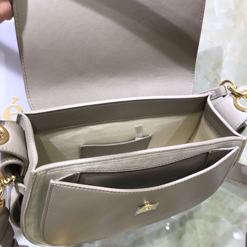 Chloe Big Tess Shoulder Bag In Motty Grey Shiny Calfskin Leather